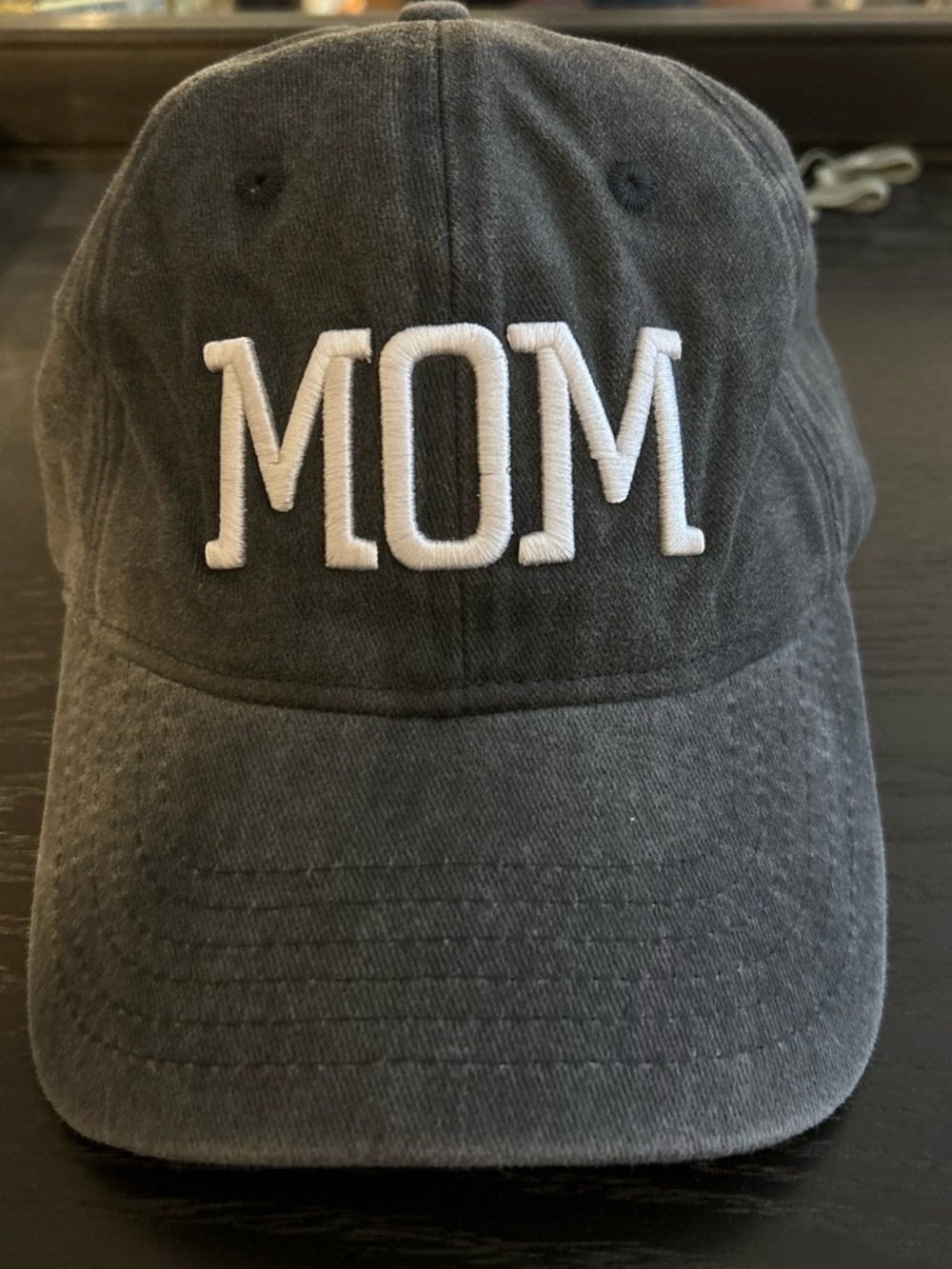 “Mom” Embroidered Baseball Cap NWOT